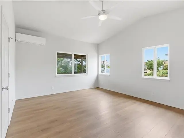 Listing Image for 32 Piina Pl 14 of 34