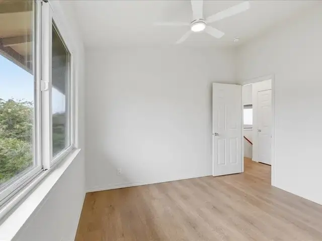 Listing Image for 32 Piina Pl 17 of 34