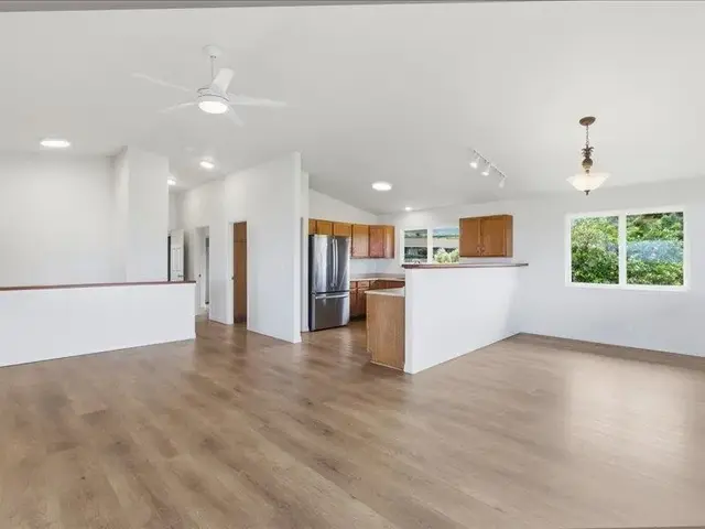 Listing Image for 32 Piina Pl 8 of 34
