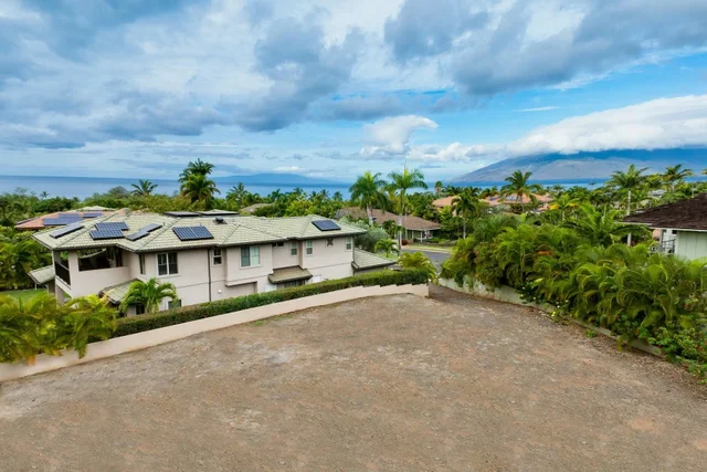 Listing Image for 389 Kualono Pl 11 of 13