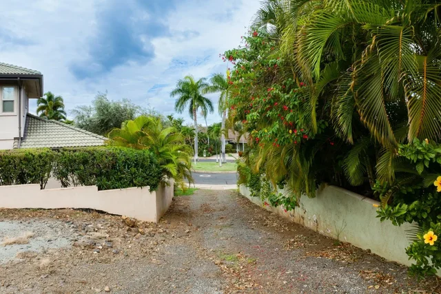 Listing Image for 389 Kualono Pl 6 of 13