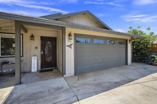 Listing Image for 620 Kuu Home Pl 1 of 44