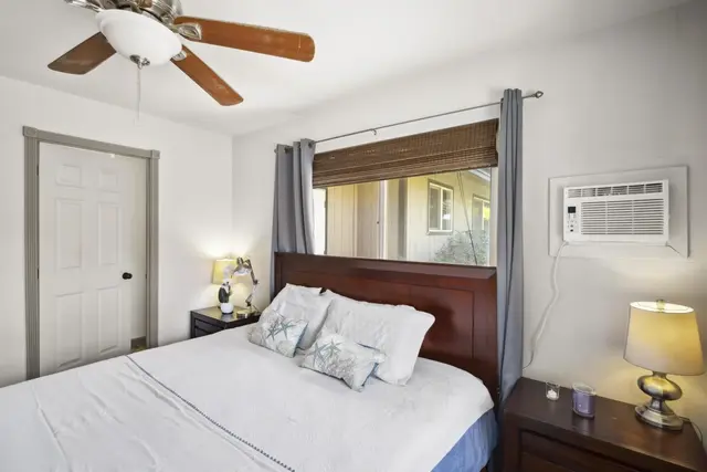 Listing Image for 620 Kuu Home Pl 14 of 44