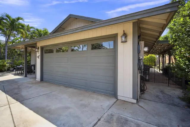 Listing Image for 620 Kuu Home Pl 2 of 44
