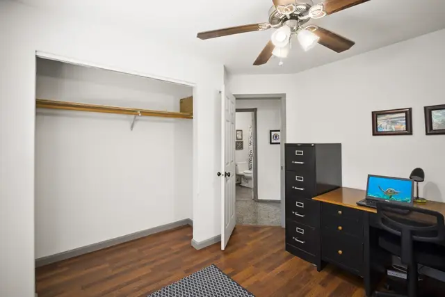 Listing Image for 620 Kuu Home Pl 24 of 44