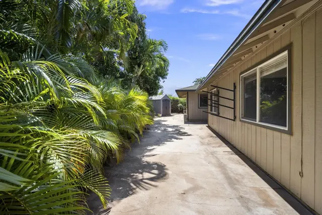 Listing Image for 620 Kuu Home Pl 25 of 44