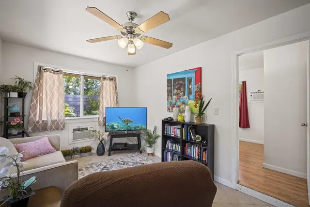 Listing Image for 620 Kuu Home Pl 32 of 44