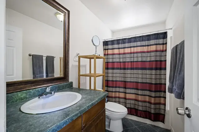 Listing Image for 620 Kuu Home Pl 36 of 44