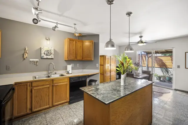 Listing Image for 620 Kuu Home Pl 7 of 44