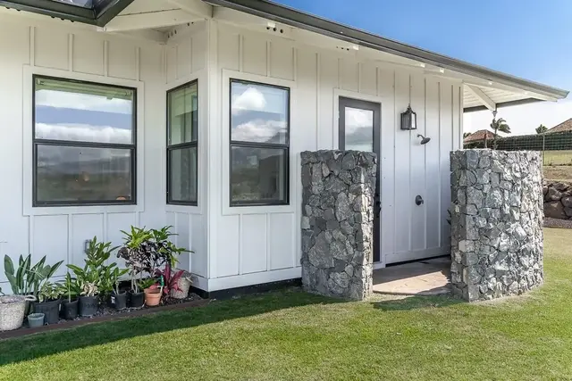 Listing Image for 62 Opalipali Pl 25 of 50