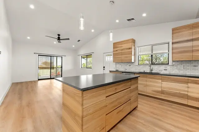 Listing Image for 62 Opalipali Pl 39 of 50