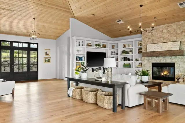 Listing Image for 62 Opalipali Pl 8 of 50