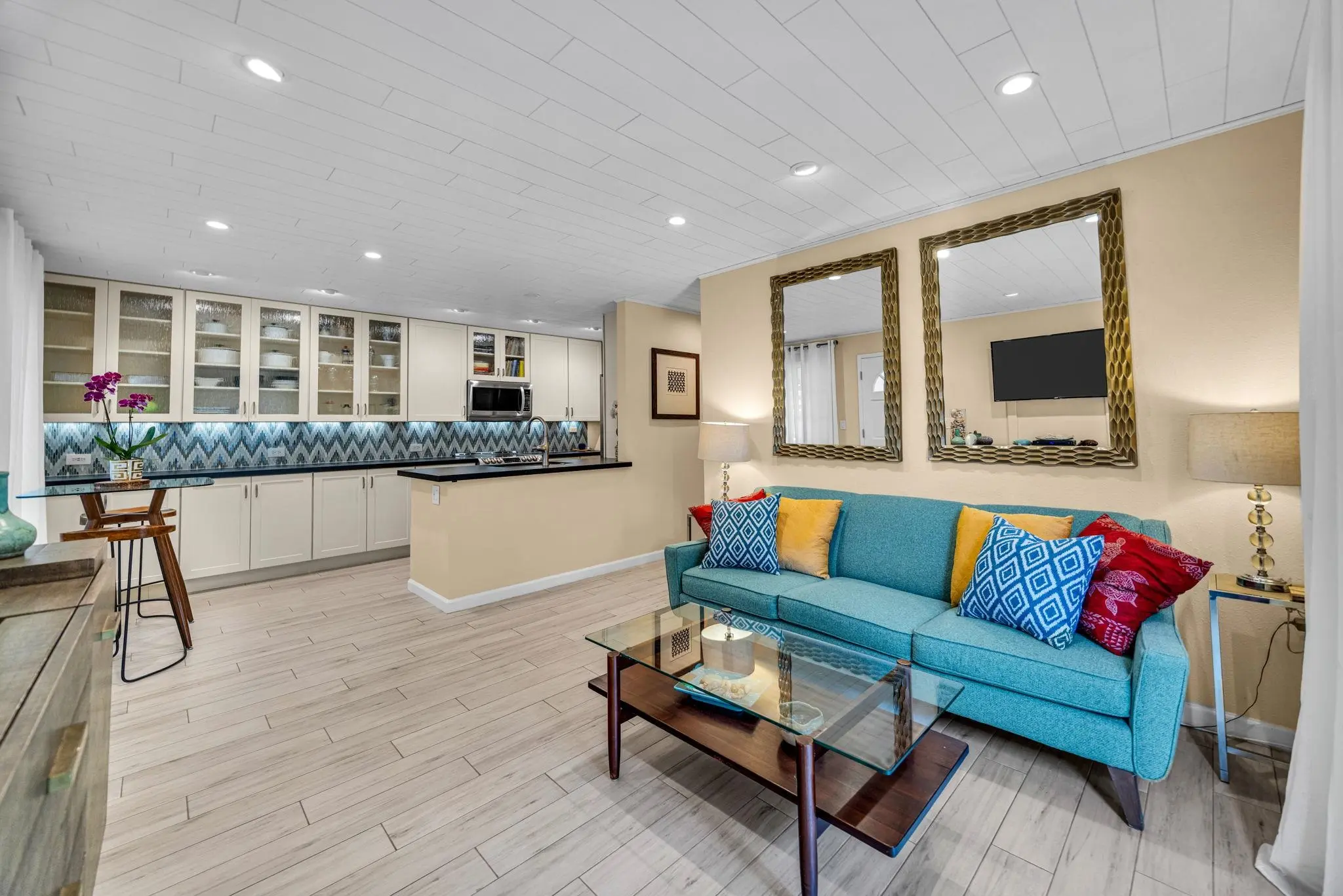 Photo of Listing #407559