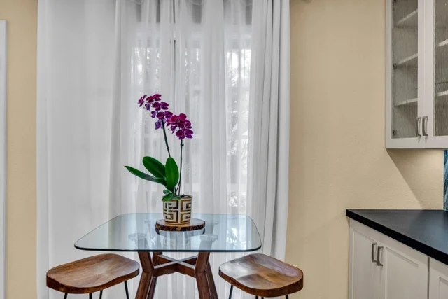 Listing Image for 160 Keonekai Rd 8-103 10 of 50