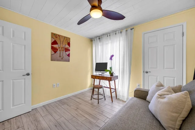 Listing Image for 160 Keonekai Rd 8-103 29 of 50