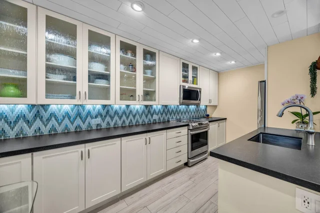 Listing Image for 160 Keonekai Rd 8-103 8 of 50