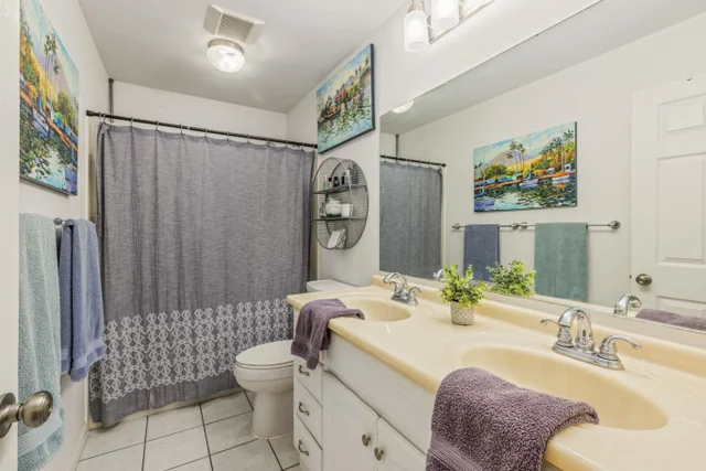 Listing Image for 15 Kulanihakoi St 3d 24 of 45