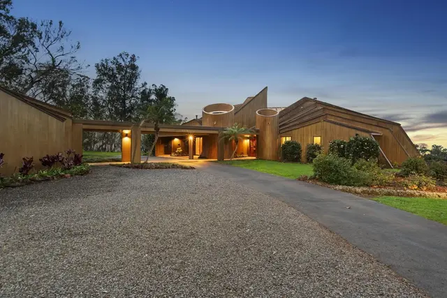 Listing Image for 2450 Piiholo Rd 3 of 39