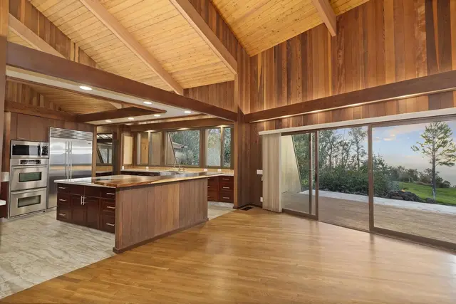 Listing Image for 2450 Piiholo Rd 7 of 39