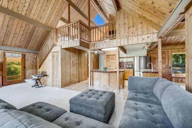 Listing Image for 1733 Piiholo Rd Rd 27 of 50