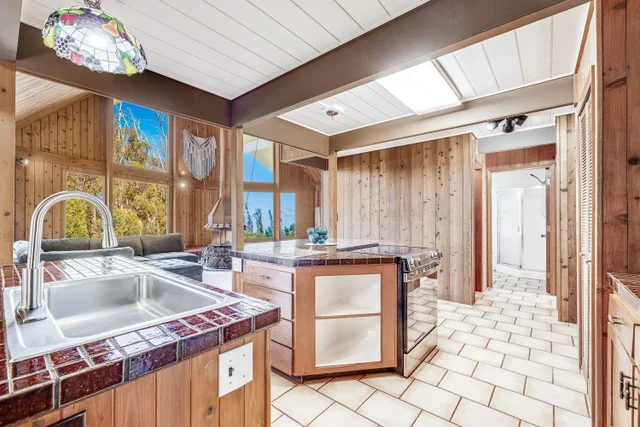 Listing Image for 1733 Piiholo Rd Rd 33 of 50