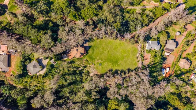Listing Image for 1733 Piiholo Rd Rd 49 of 50