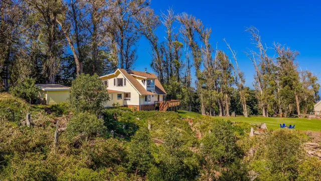 Listing Image for 1733 Piiholo Rd Rd 9 of 50