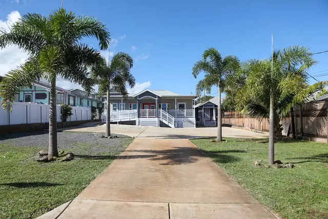 Listing Image for 1950 E Vineyard St 1 of 39