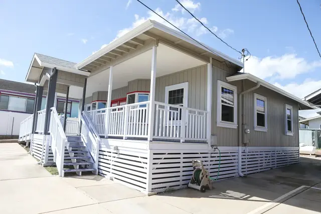 Listing Image for 1950 E Vineyard St 16 of 39