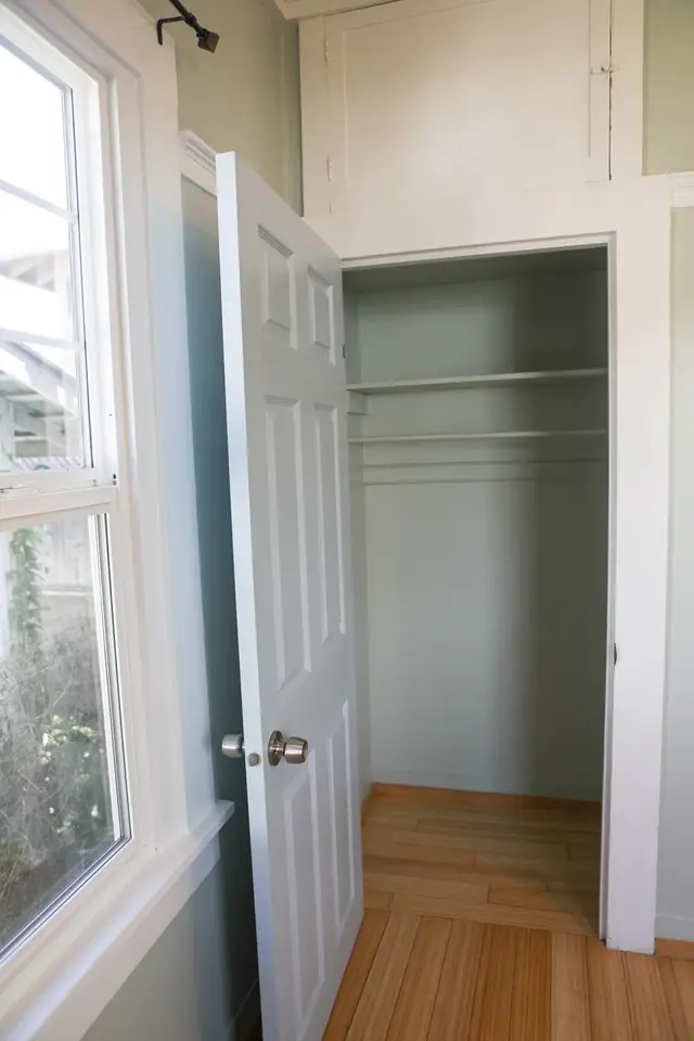Listing Image for 1950 E Vineyard St 34 of 39