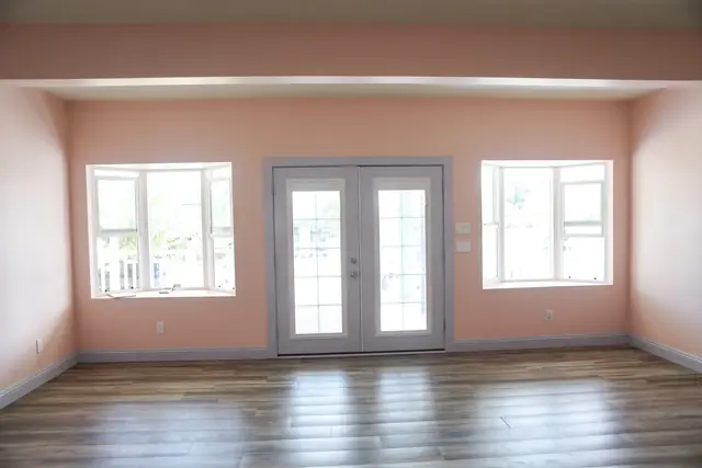 Listing Image for 1950 E Vineyard St 6 of 39