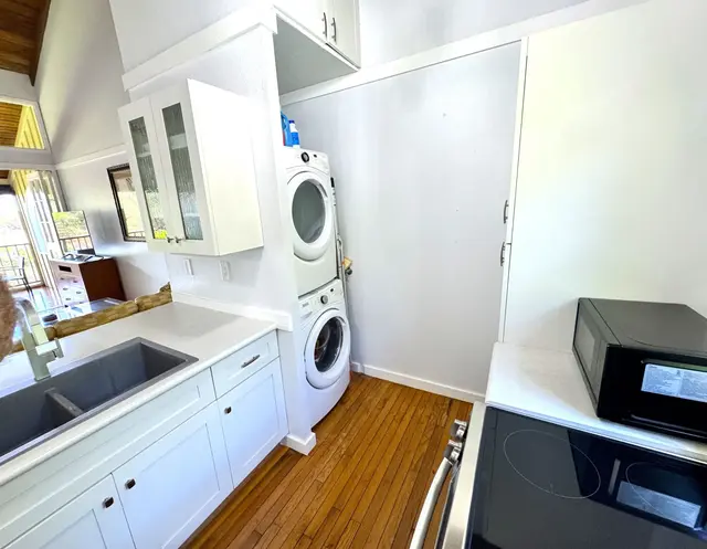 Listing Image for 100 Lio Pl I-3 10 of 26