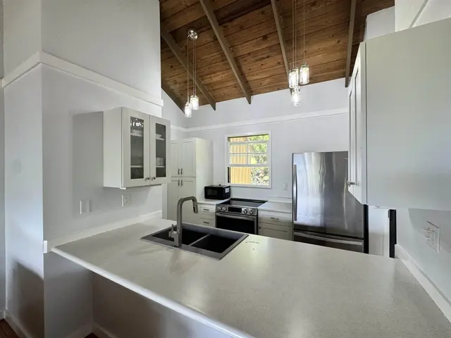 Listing Image for 100 Lio Pl I-3 12 of 26