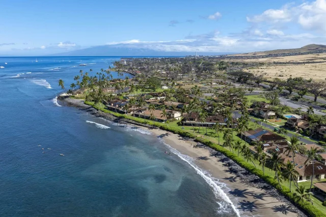 Listing Image for 24 Puamelia Pl 24-3 1 of 41