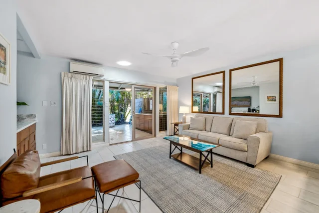 Listing Image for 24 Puamelia Pl 24-3 15 of 41