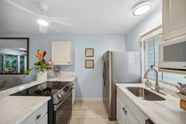 Listing Image for 24 Puamelia Pl 24-3 23 of 41