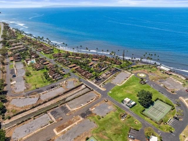 Listing Image for 24 Puamelia Pl 24-3 32 of 41