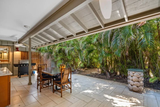 Listing Image for 24 Puamelia Pl 24-3 5 of 41