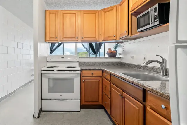 Listing Image for 111 Kahului Beach Rd D 316 10 of 31