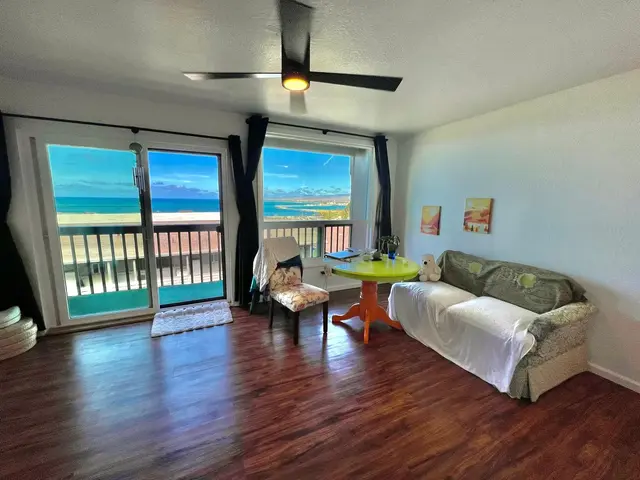 Wailuku Manor 203 - 510 Imi Pl 203, Wailuku, 399705 - 2/10