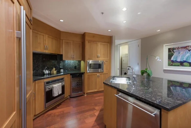 Listing Image for 1 Bay Dr 4505 15 of 35