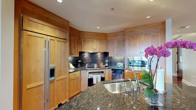 Listing Image for 1 Bay Dr 4505 27 of 35