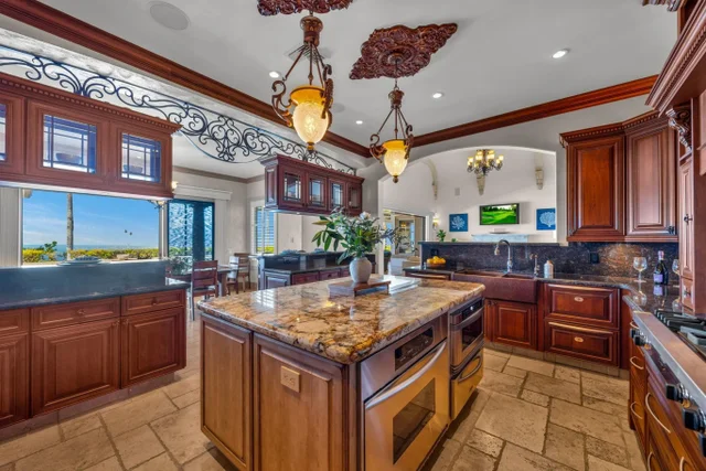 Listing Image for 222 Ke'oawa St 12 of 50