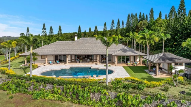 Listing Image for 222 Ke'oawa St 4 of 50