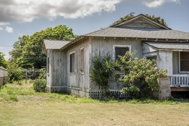Listing Image for 130 Kuhuoi St 3 of 22