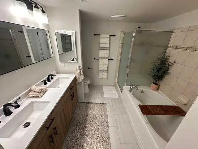 Listing Image for 1400 Limahana Cir D201 5 of 39