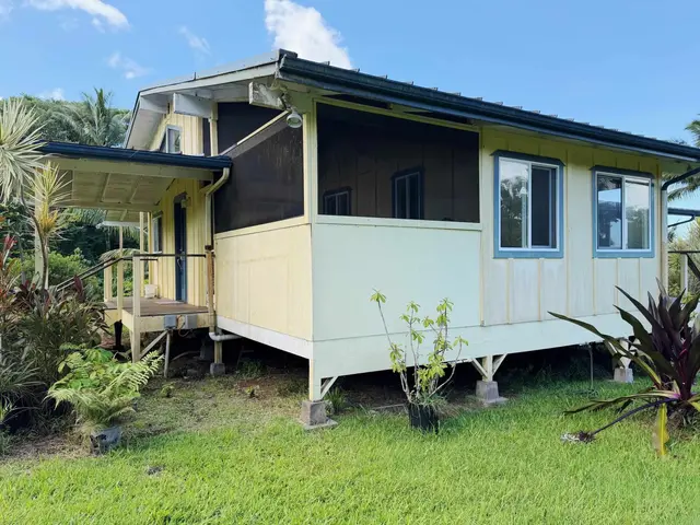Listing Image for 241 Ulaino Rd 19 of 32
