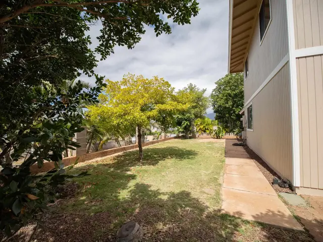 Listing Image for 287 Palanehe St 23 of 36
