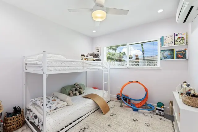Listing Image for 219 Kenolio Rd 18 of 41