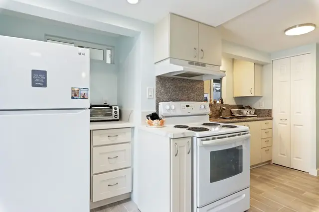Listing Image for 219 Kenolio Rd 27 of 41